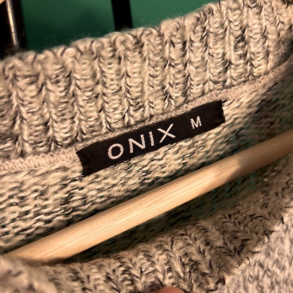 Onyx M Sweater Wool Light but Warm for Everyday Use Long Sleeve Plain Design - Picture 3 of 6